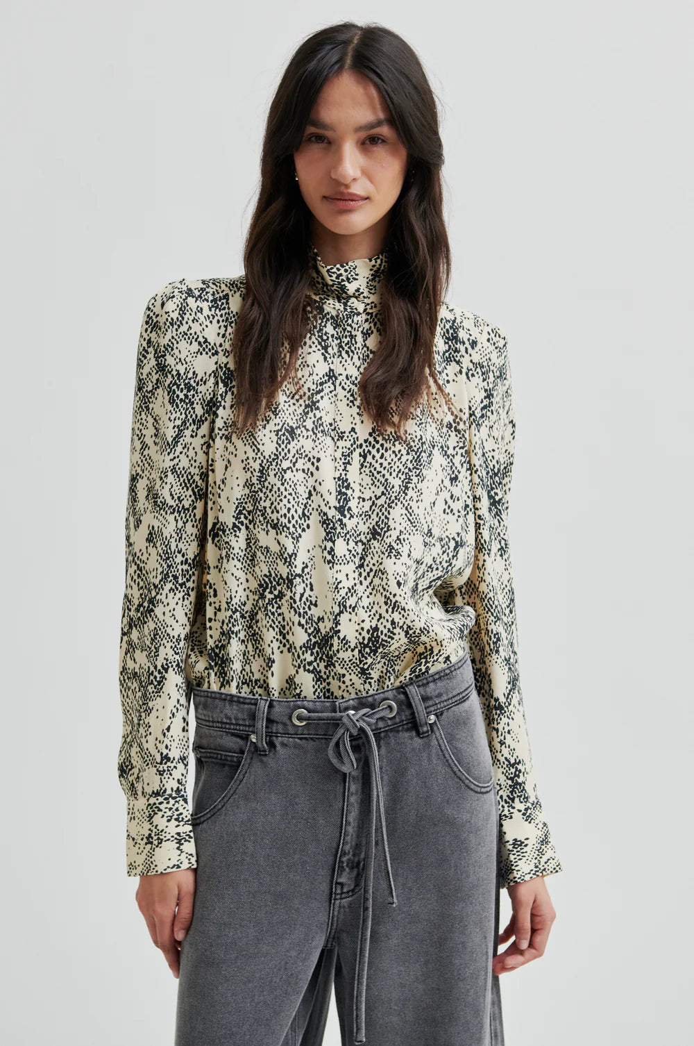 Sneaky Shirt by Second Female at ROCĆO Studio